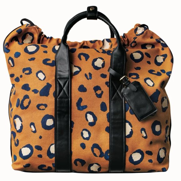 Leopard print carry-all canvas drawstring bag - Picture 1 of 9